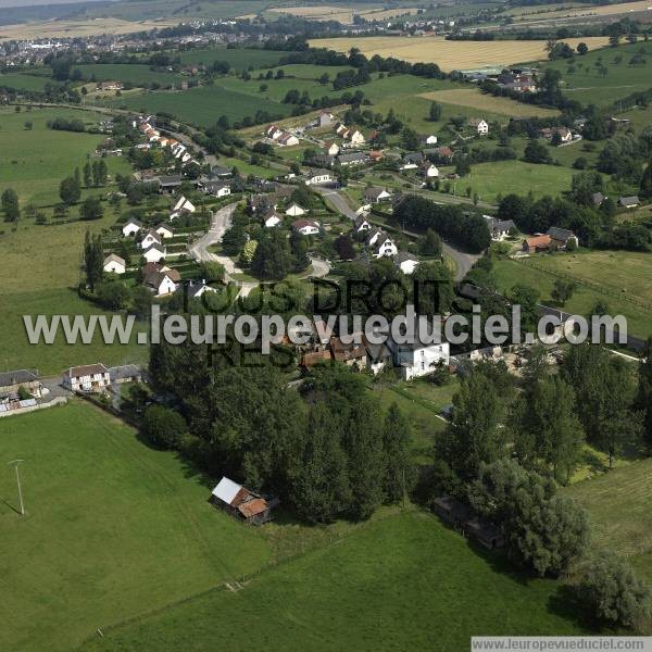 Photo aérienne de Neuville-Ferrires