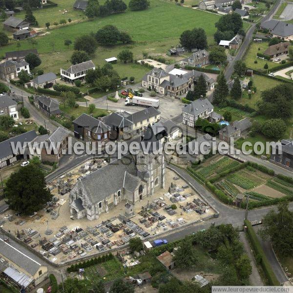 Photo aérienne de Étréville