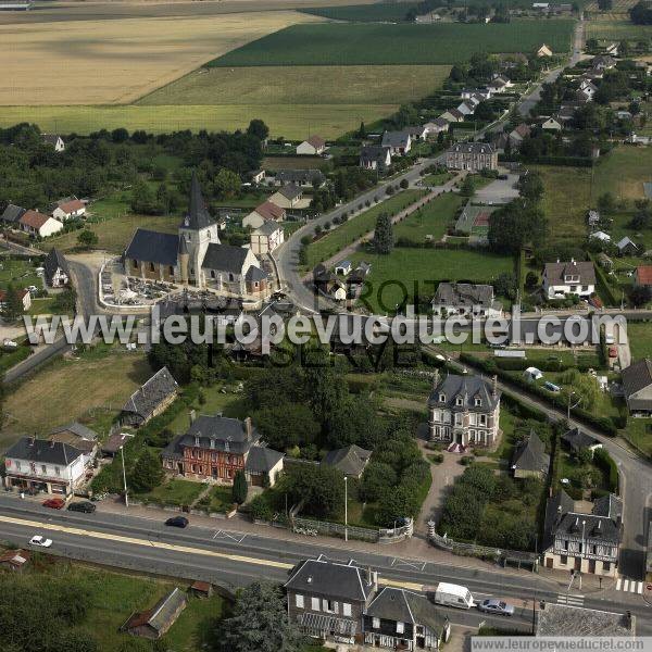 Photo aérienne de Rougemontiers