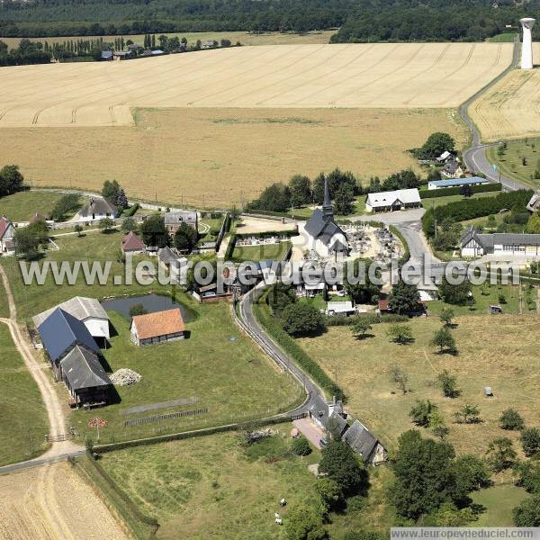 Photo aérienne de Saint-Aubin-le-Vertueux