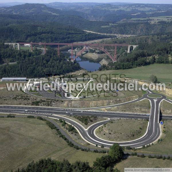 Photo aérienne de Ruynes-en-Margeride