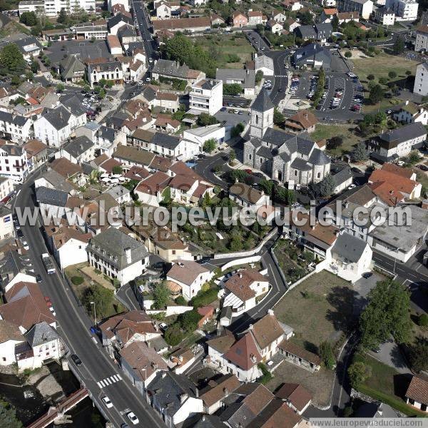 Photo aérienne de Arpajon-sur-Cère