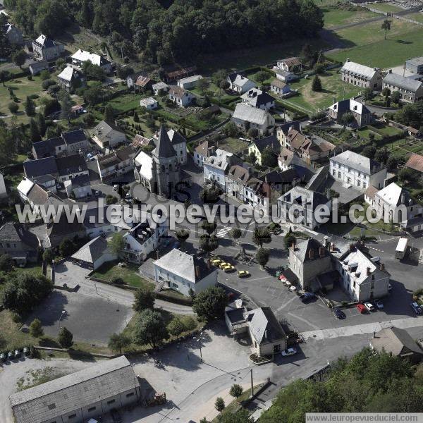 Photo aérienne de Champs-sur-Tarentaine-Marchal