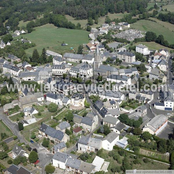 Photo aérienne de Neuvéglise