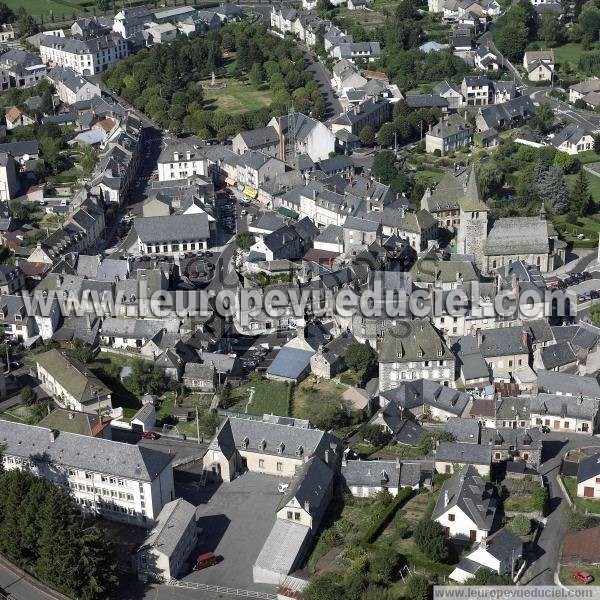 Photo aérienne de Riom-ès-Montagnes