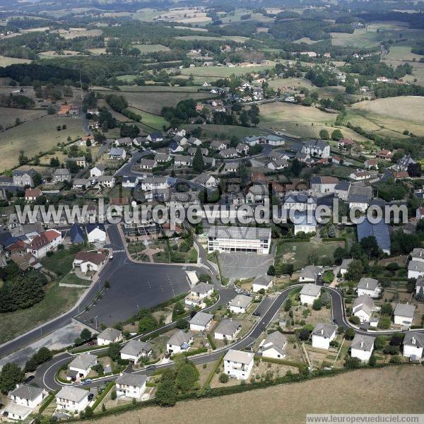 Photo aérienne de Saint-Mamet-la-Salvetat