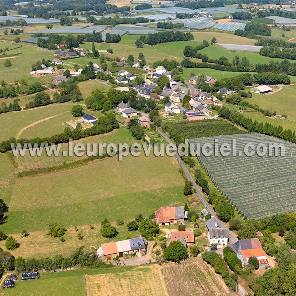 Photo aérienne de Concèze