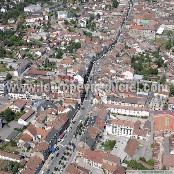 Photo aérienne de Luxeuil-les-Bains