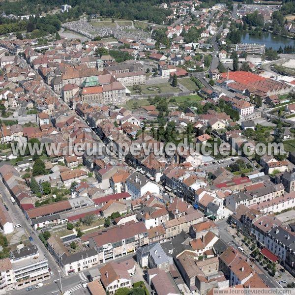 Photo aérienne de Luxeuil-les-Bains