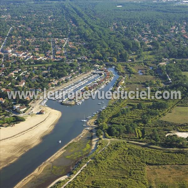 Photo aérienne de Gujan-Mestras