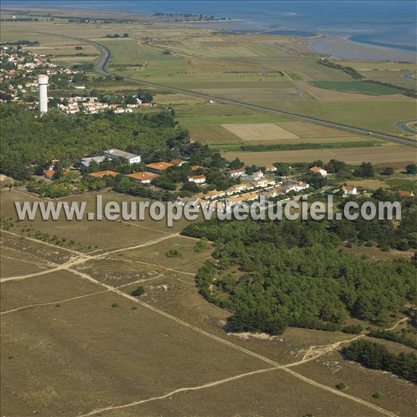 Photo aérienne de Barbtre