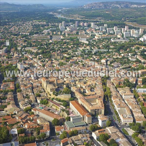 Photo aérienne de Salon-de-Provence