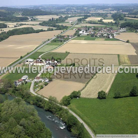 Photo aérienne de Charre