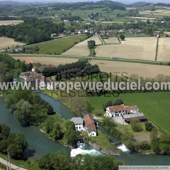 Photo aérienne de Charritte-de-Bas