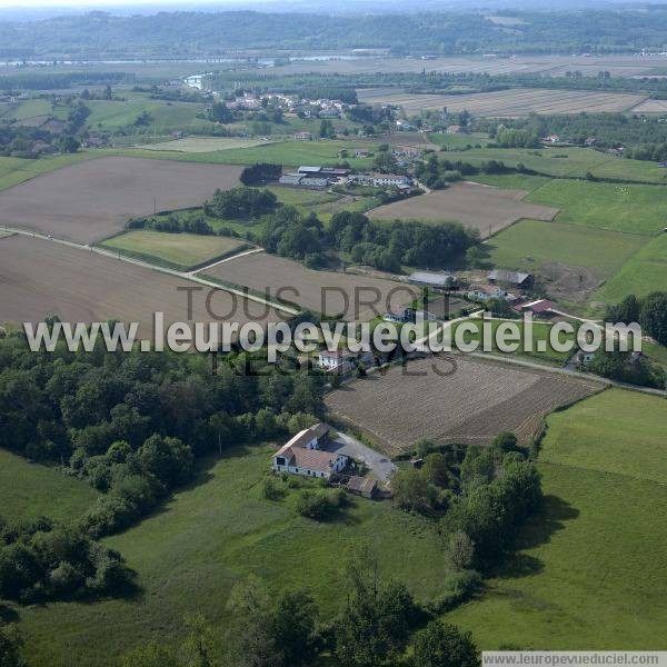 Photo aérienne de Guiche