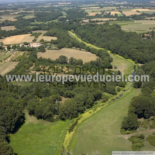 Photo aérienne de Rouans