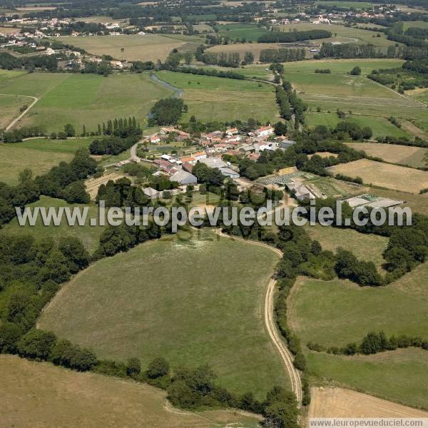 Photo aérienne de Rouans