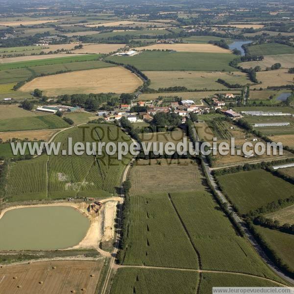 Photo aérienne de Le Poir-sur-Vie