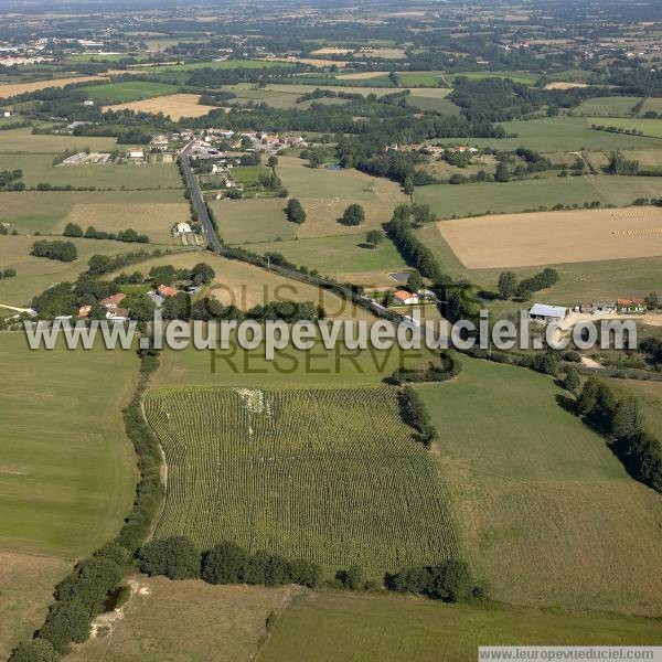 Photo aérienne de Le Poir-sur-Vie