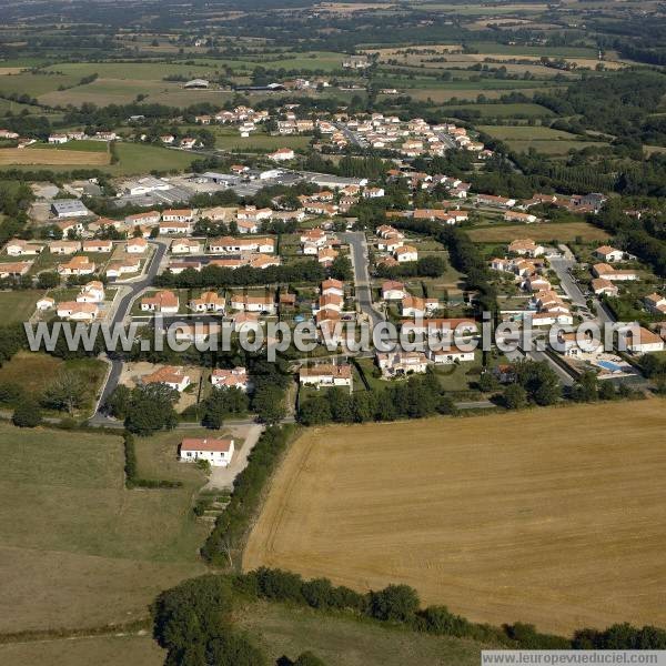 Photo aérienne de Le Poir-sur-Vie