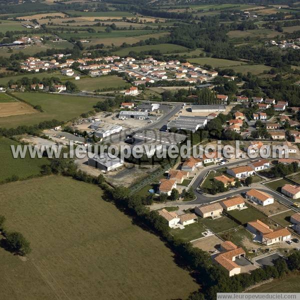 Photo aérienne de Le Poir-sur-Vie