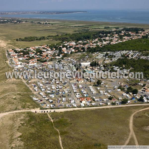 Photo aérienne de Barbtre