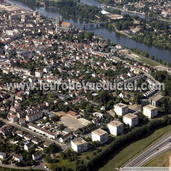 Photo aérienne de Mantes-la-Jolie