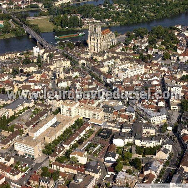 Photo aérienne de Mantes-la-Jolie