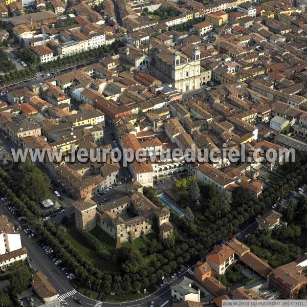 Photo aérienne de Romano-di-Lombardia