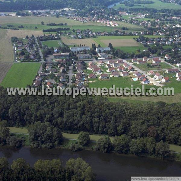 Photo aérienne de L'Isle-sur-le-Doubs