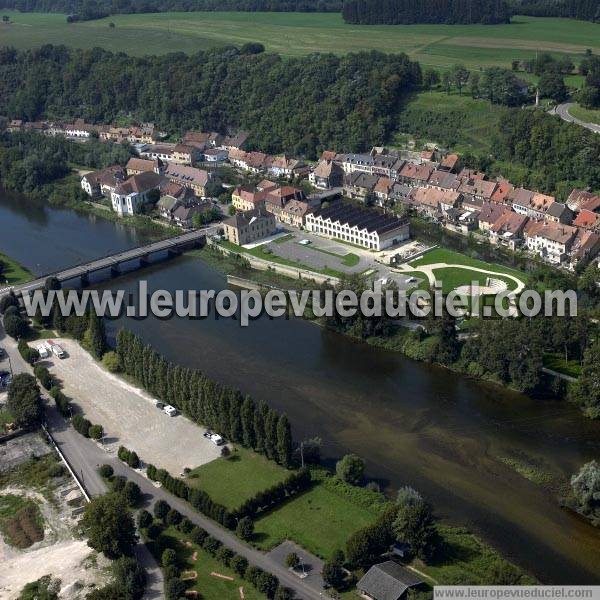 Photo aérienne de L'Isle-sur-le-Doubs