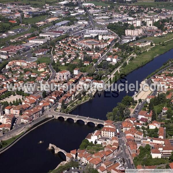 Photo aérienne de Brives-Charensac