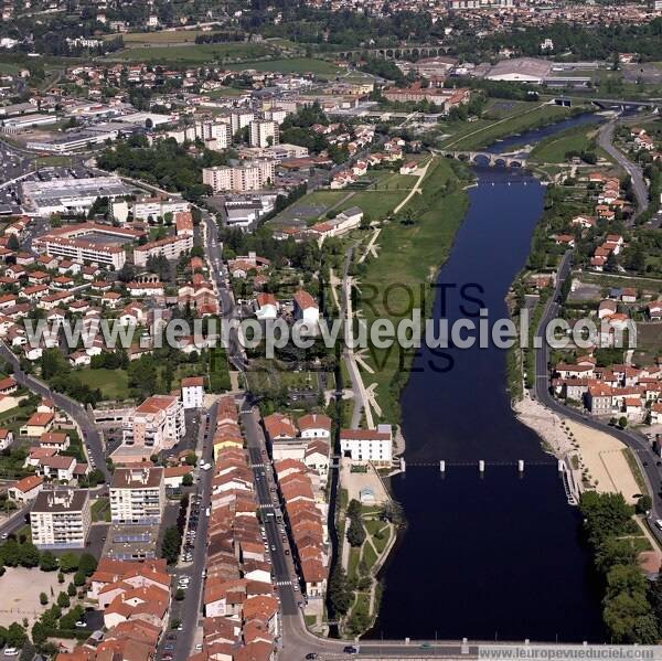 Photo aérienne de Brives-Charensac