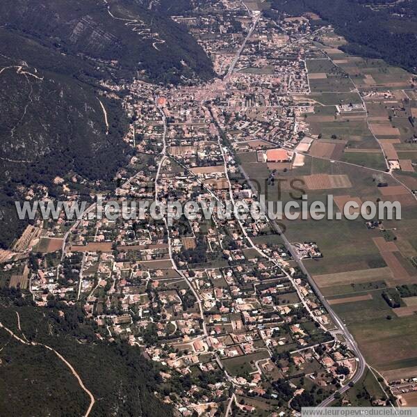 Photo aérienne de Cuges-les-Pins