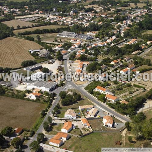 Photo aérienne de Bois-de-Cn