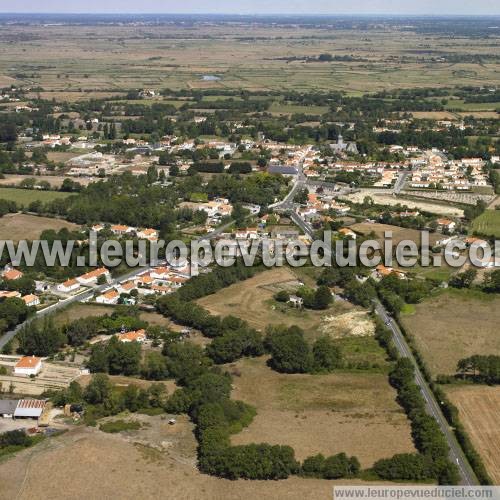 Photo aérienne de Bois-de-Cn