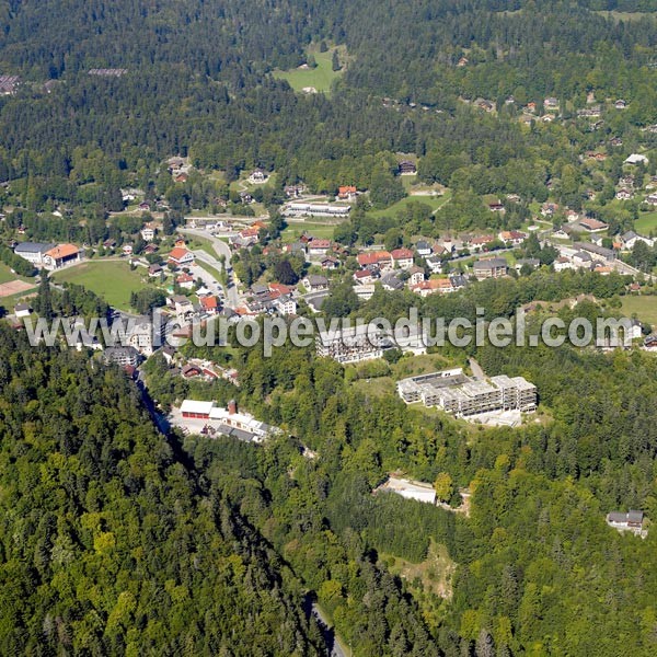 Photo aérienne de Saint-Cergue