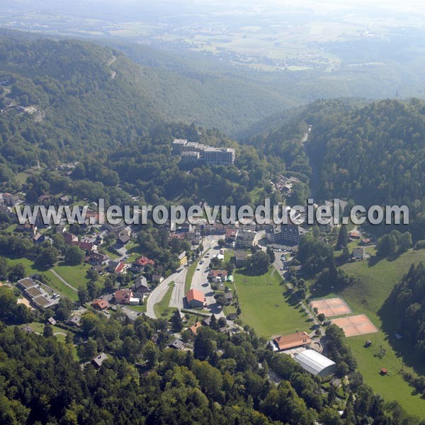 Photo aérienne de Saint-Cergue