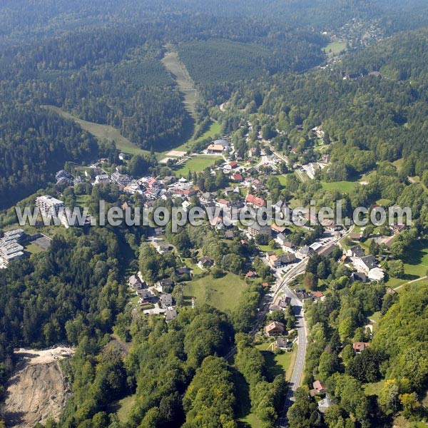 Photo aérienne de Saint-Cergue