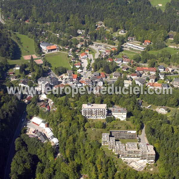 Photo aérienne de Saint-Cergue