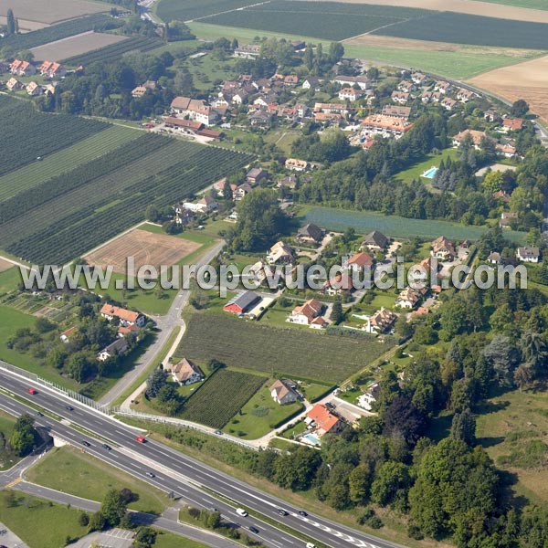 Photo aérienne de Tolochenaz