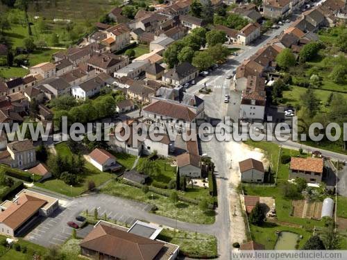 Photo aérienne de Villamblard