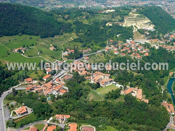 Photo aérienne de Castelli Calepio