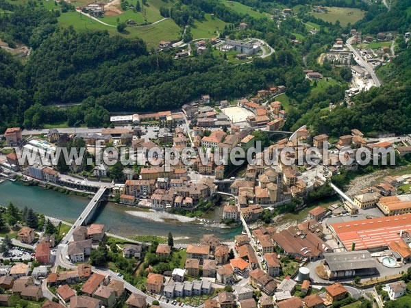 Photo aérienne de San Giovanni Bianco