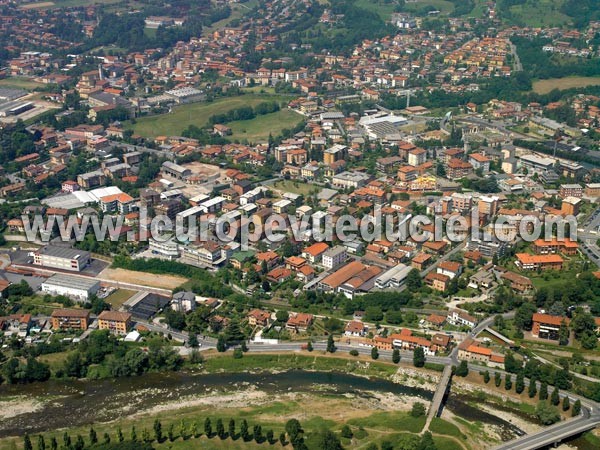 Photo aérienne de Alzano Lombardo