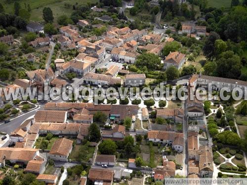 Photo aérienne de La Tour-Blanche