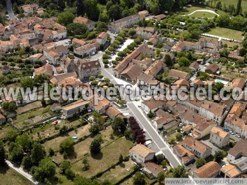 Photo aérienne de La Tour-Blanche