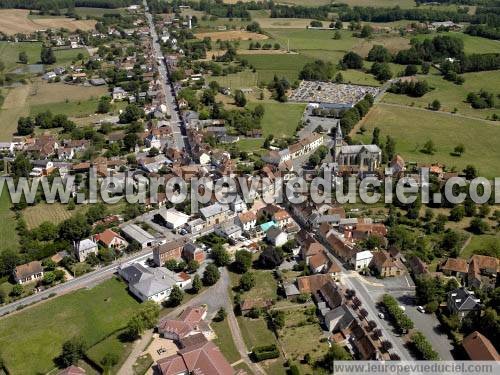 Photo aérienne de Lanouaille