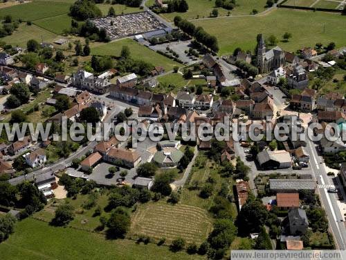 Photo aérienne de Lanouaille