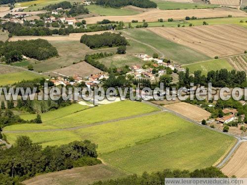 Photo aérienne de Saint-Aulaye